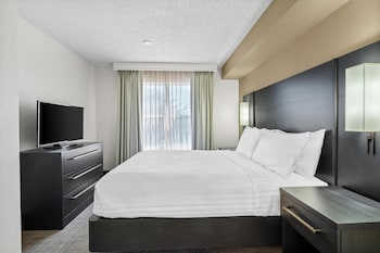 Suite, Multiple Beds, Accessible (Mobility Roll in Shower Two Bedrooms)