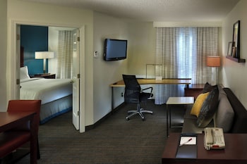 Suite, 1 Bedroom (Mobility/Hearing Accessible, Tub)