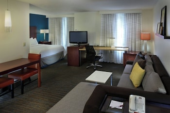 Suite, 1 Bedroom (Mobility/Hearing Accessible, Tub)