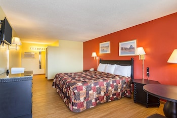 Room, 1 King Bed (Upstairs)