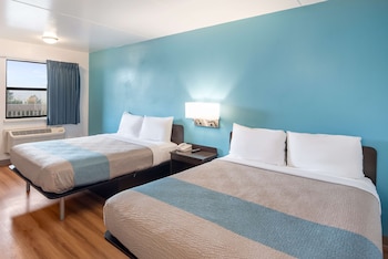 Deluxe Room, 2 Queen Beds, Non Smoking, Refrigerator