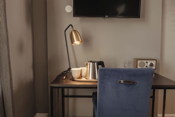 Single Room (Compact)