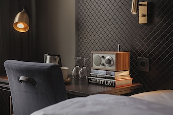 Double Room (Compact)