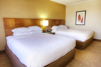 Room, 2 Queen Beds, Accessible (Hearing)