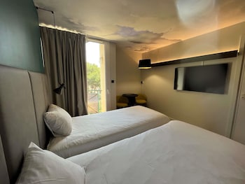 Standard Room, 2 Twin Beds