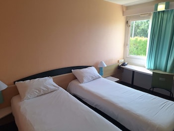 Standard Room, 2 Twin Beds