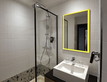 Standard Room, 1 Double Bed (Recently renovated)