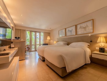 Superior Twin Room, 2 Twin Beds, Balcony, Garden View