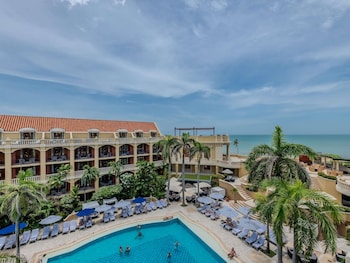 Deluxe Room, 1 King Bed, Ocean View (Butler Service)