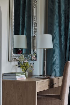 Suite, Non Smoking, Garden View