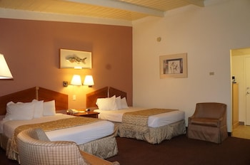 Room, 2 Queen Beds, Non Smoking