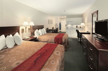 Junior Suite, 2 Queen Beds, Non Smoking, Ocean View