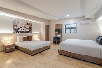 Deluxe Room, 2 Queen Beds