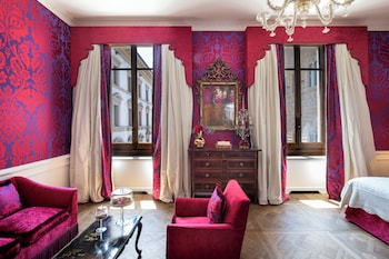 Junior Suite (View - Helvetia)