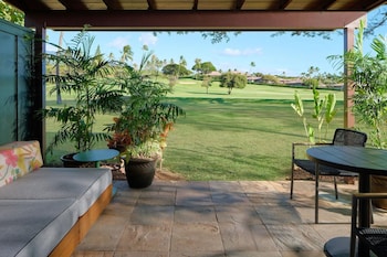 Bungalow Two Doubles with Lanai