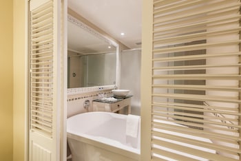 Luxury Twin Room, Sea Facing