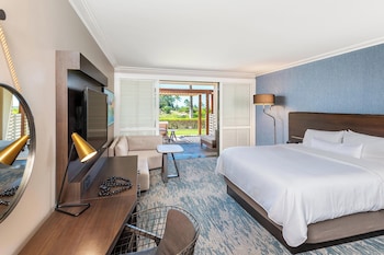 Guest Room, Resort View, 1 King, Ground floor, Lanai