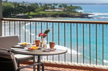 Room, 2 Double Beds, Oceanfront (Tower, Newly Renovated)
