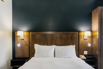 Comfort Room, 2 Queen Beds (Parking Access)
