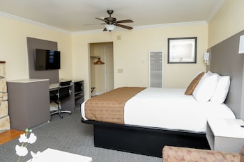 Deluxe Room, Fireplace