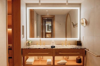 Panoramic Suite