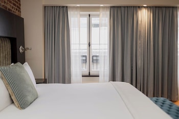 Luxury Room, 1 King Bed