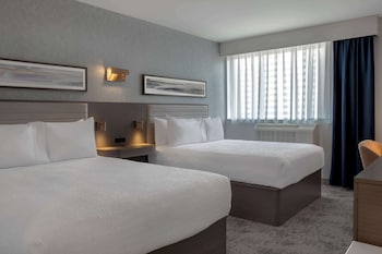 Room, 2 Queen Beds, Refrigerator & Microwave