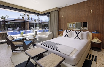 Hermann Pool View Suite