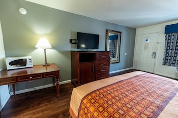 Standard Room, 1 King Bed, Smoking