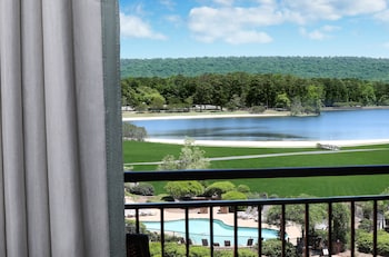 Room, 2 Queen Beds (Lodge and Spa Lake Side)