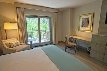 Room, 1 King Bed (Lodge and Spa Woodland Side)