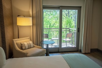 Room, 1 King Bed (Lodge and Spa Woodland Side)