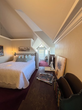 Suite, Balcony (Turret Suite: 2 rooms)