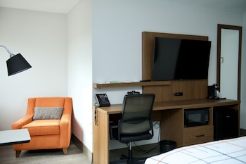 Executive Room, 1 King Bed, Non Smoking