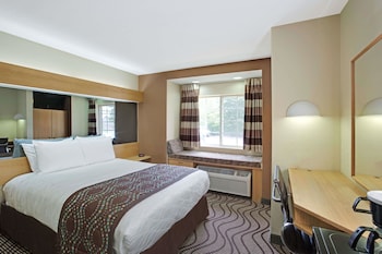 Standard Room, 1 Queen Bed