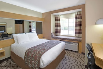 Standard Room, 1 Queen Bed