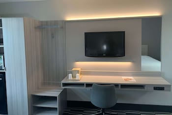 Room, 2 Queen Beds, Non Smoking