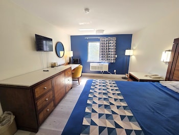 Economy Room, 1 Queen Bed, Accessible, Non Smoking