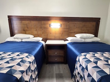 Deluxe Room, 2 Double Beds, Non Smoking