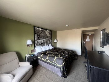 Standard Room, 1 King Bed