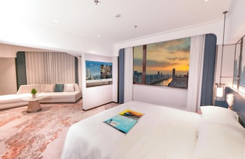 Premier Suite, 1 King Bed
