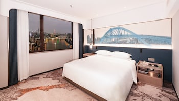 Premier Suite, 1 King Bed