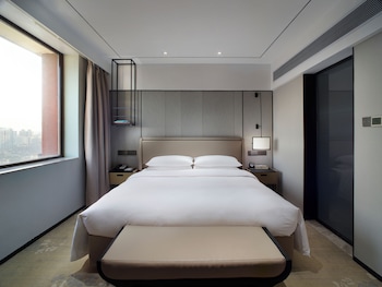 Premier Suite, 1 King Bed