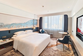 Landmark Deluxe City View Double Room