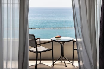 Family Room, Sea View