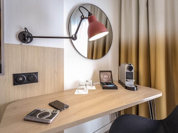Privilege, Superior Room, 1 Double Bed, Balcony