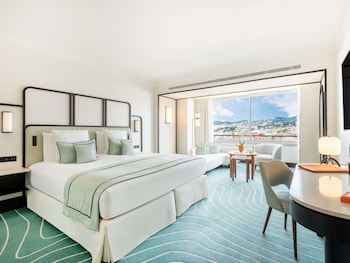 Deluxe Junior Suite with city view