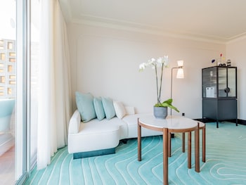 Suite, 1 Double Bed with Sofa bed, Terrace, City View