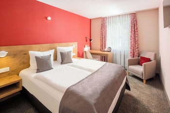 Standard Room, 1 Queen Bed, Connecting Rooms