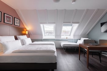 Standard Room, 3 Twin Beds